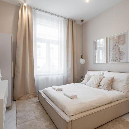 W35- Boutique Apartments, Best Location By Bqa Budapest Bagian luar foto